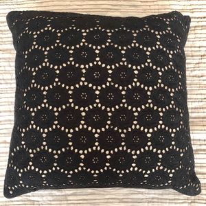 Michael Kors Tokyo 18” Square Accent Pillow
